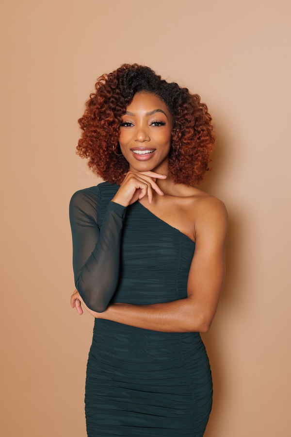 Headshot of a spokesmodel for events and conferences | Altus Entertainment